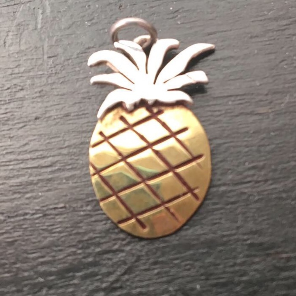 ❗️SALE VTG Pineapple pendant yellow/white 14k gold